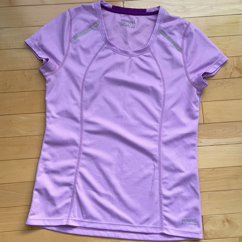 Running Room Fit-Wear reflective run tee